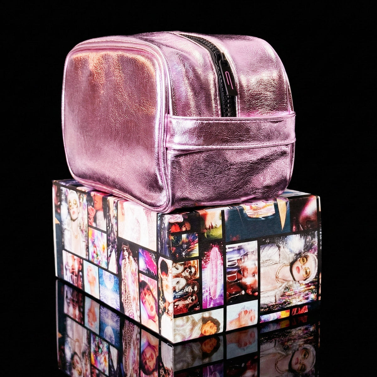 Aurora Get Lit Light Up Makeup Bag - Pink