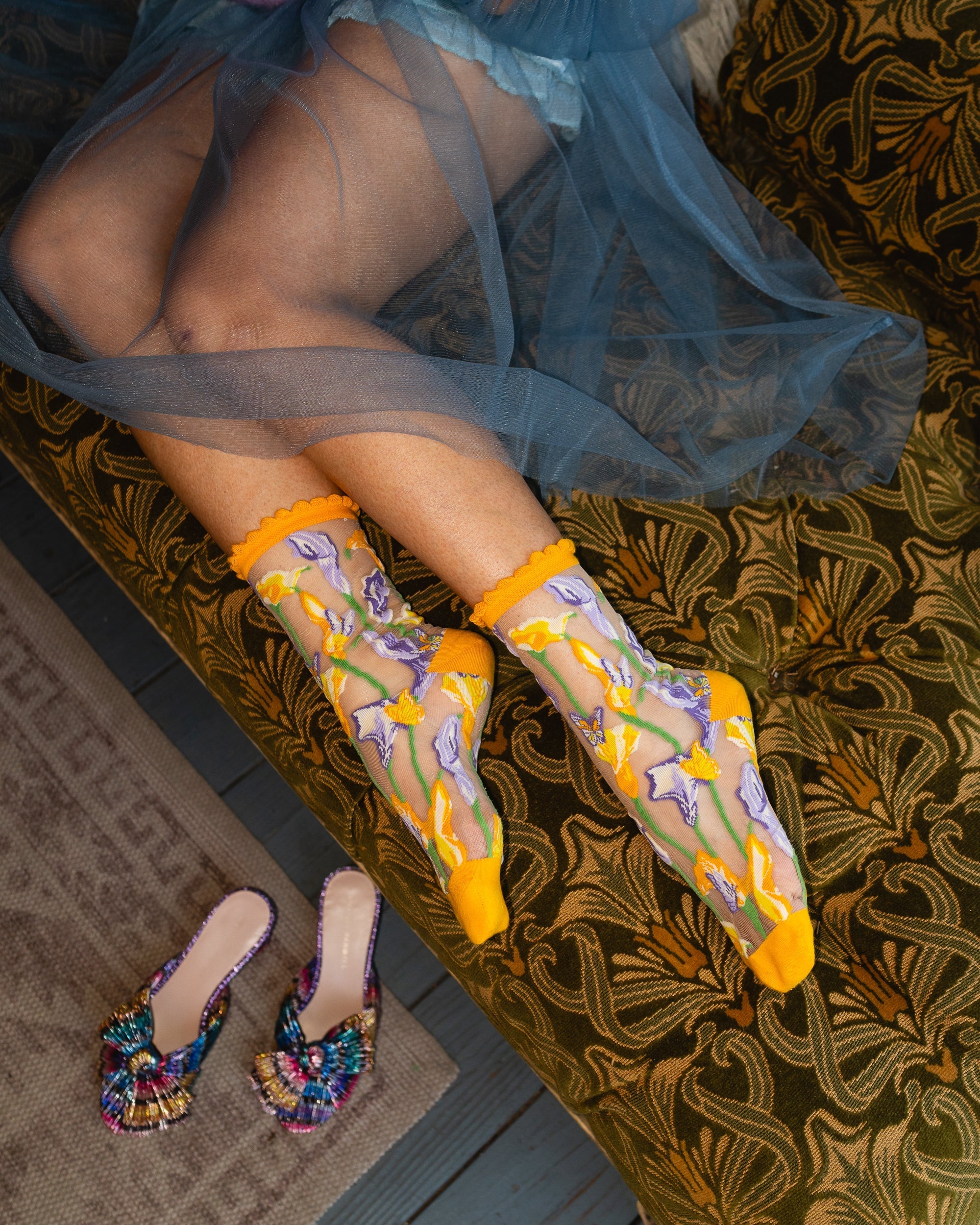 Calla Lily Ruffle Sheer Crew Sock