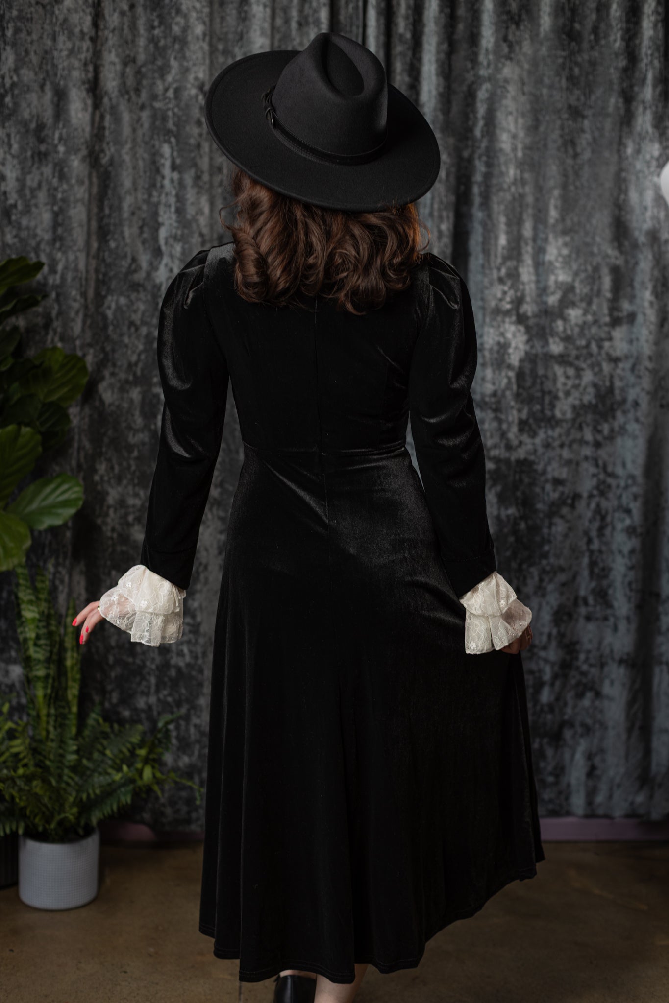 CORA - Velvet Mourning Midi Dress