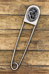 Andrea - Jumbo Safety Pin Keychain with Zebra Jasper